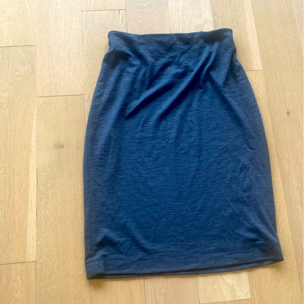 Dark blue cotton strech pencil skirt.  Comme Toi size M